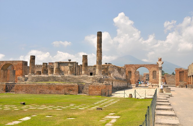 Fly Drive Campania Puglia en Basilicata  De Schatten van Italie